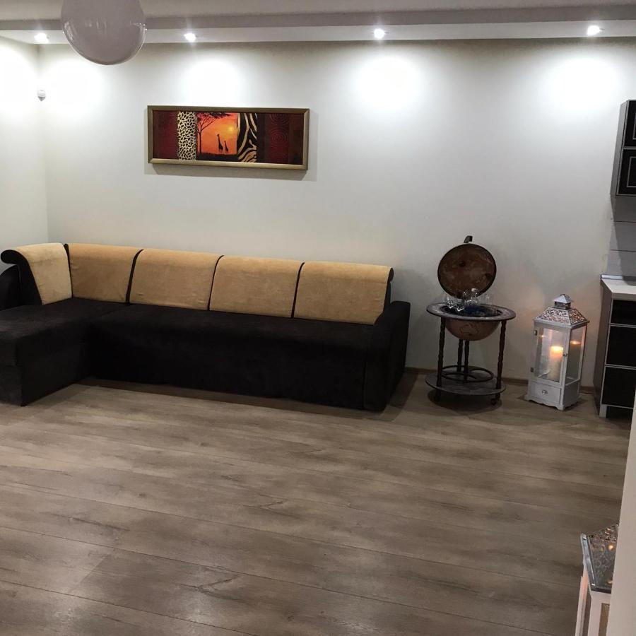 Urokliwy Domek Nad Brzegiem Jeziora Lubiatów Extérieur photo